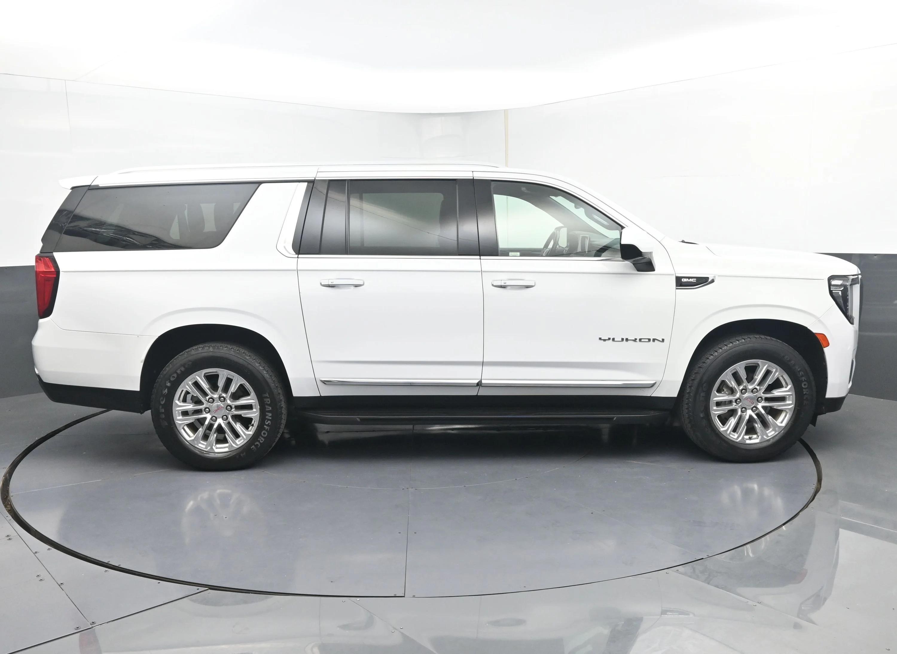 gmc yukon xl 2022 1GKS1GKD1NR225341 image gmc yukon xl 2022 1GKS1GKD1NR225341 image